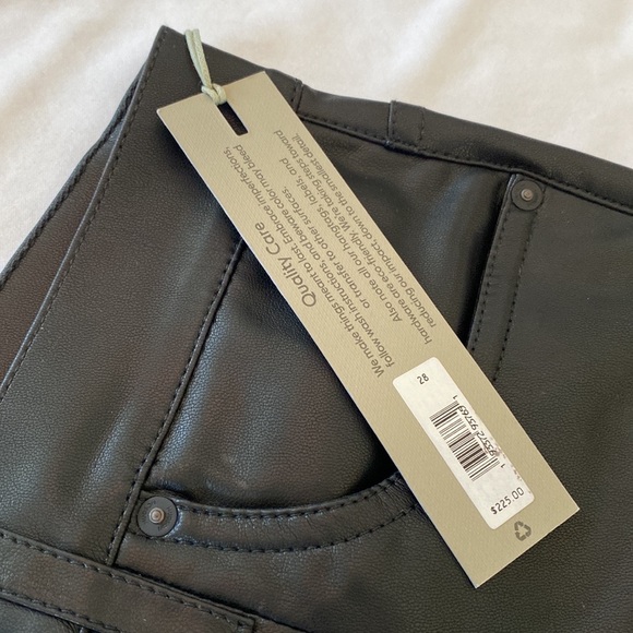 HUDSON JEANS Faux Leather Jeans in Black Beauty - Picture 15 of 16